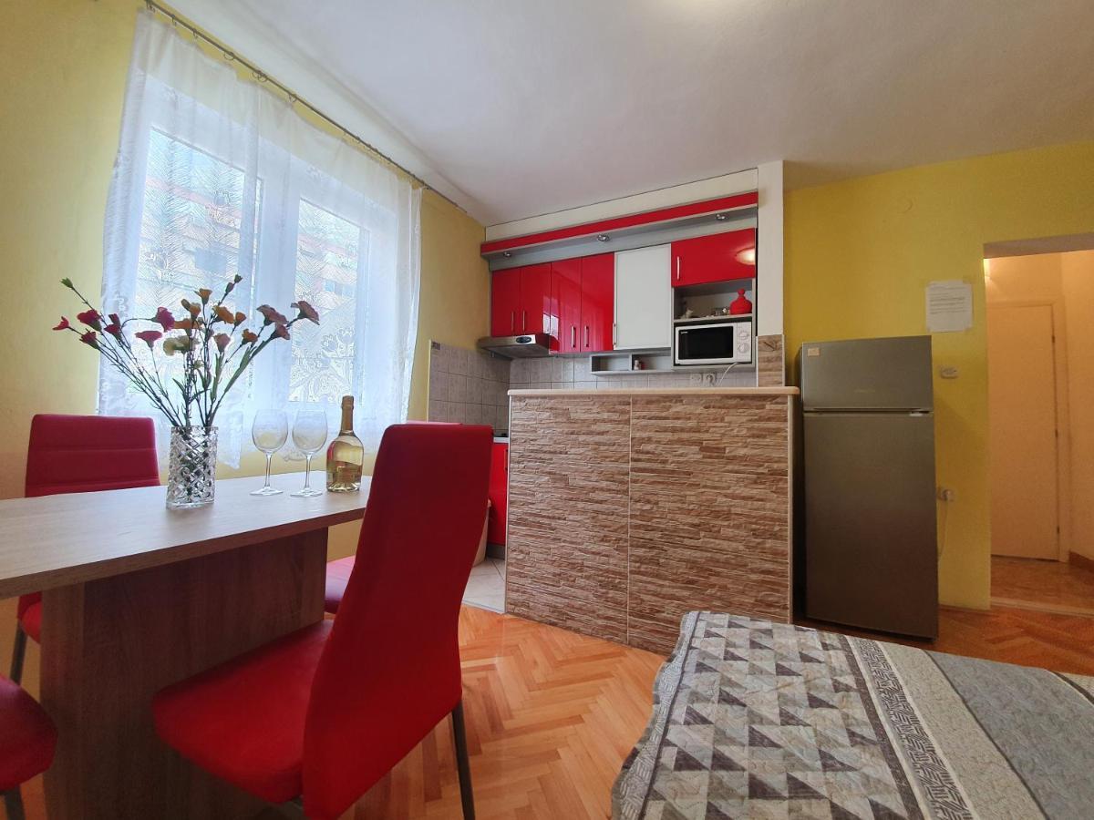 Apartments Ribarevic Makarska Exterior foto